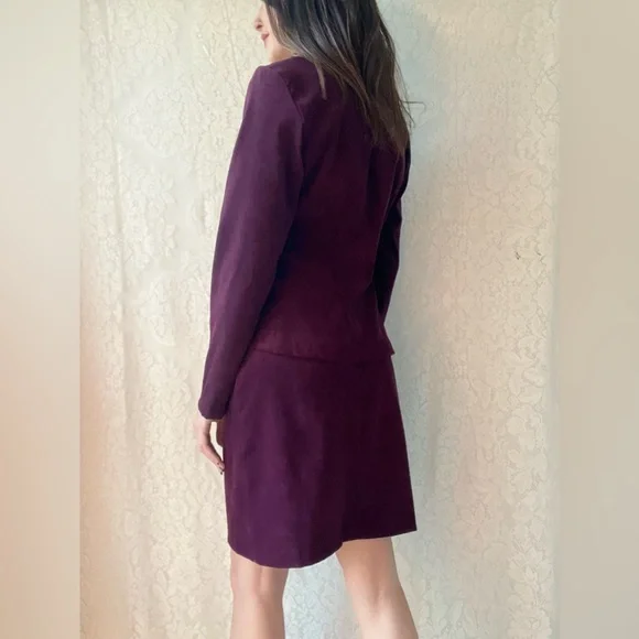 Vintage 90s Burgundy Suede Zip Up Skirt Set DJ & Co Soft Faux Suede Matching Set - Picture 2 of 13
